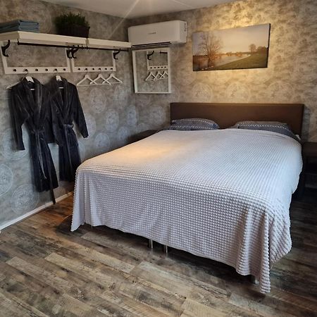 Bed & Budget Mackenzieplaats Wilp Exteriér fotografie