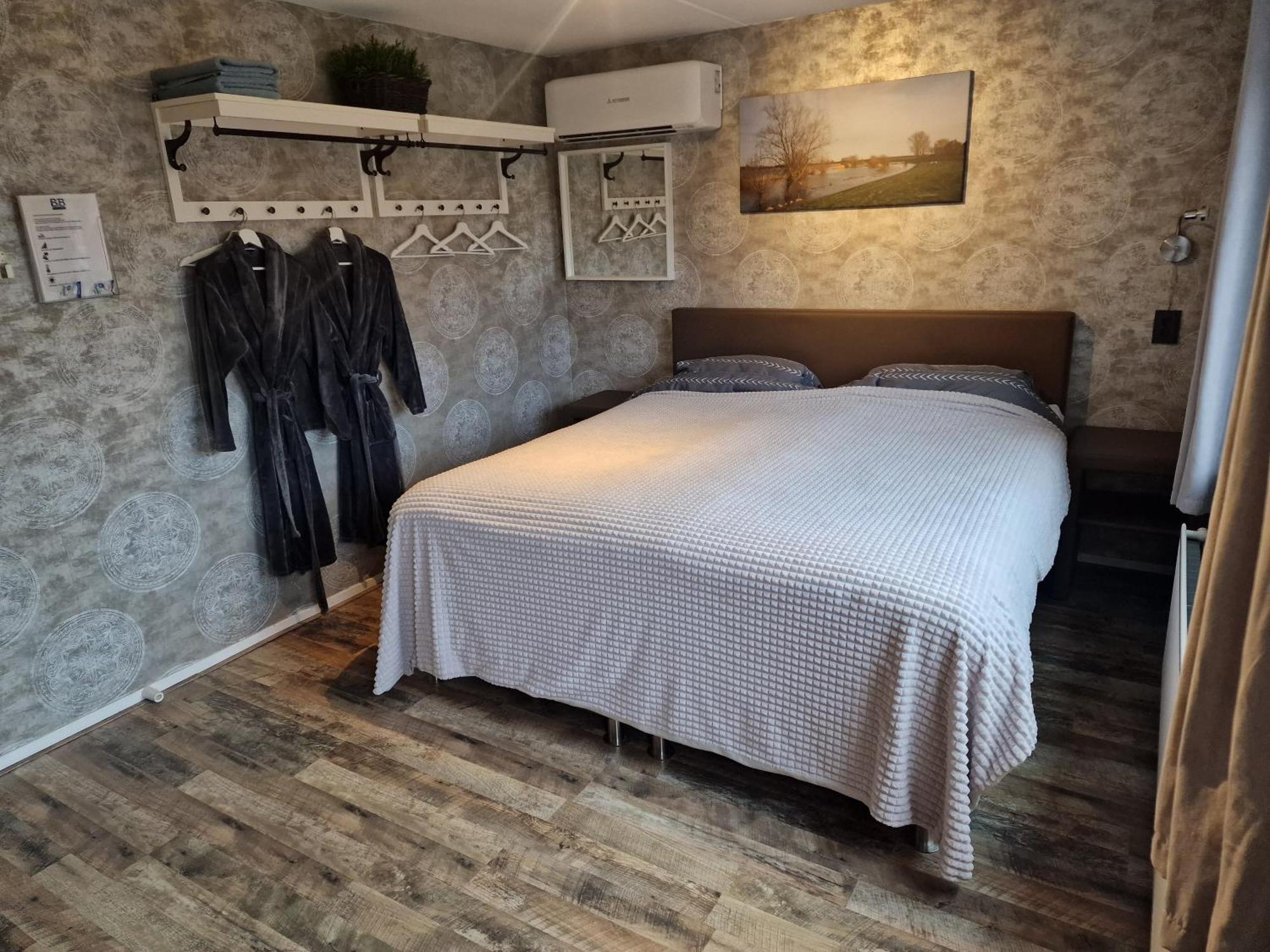 Bed & Budget Mackenzieplaats Wilp Exteriér fotografie