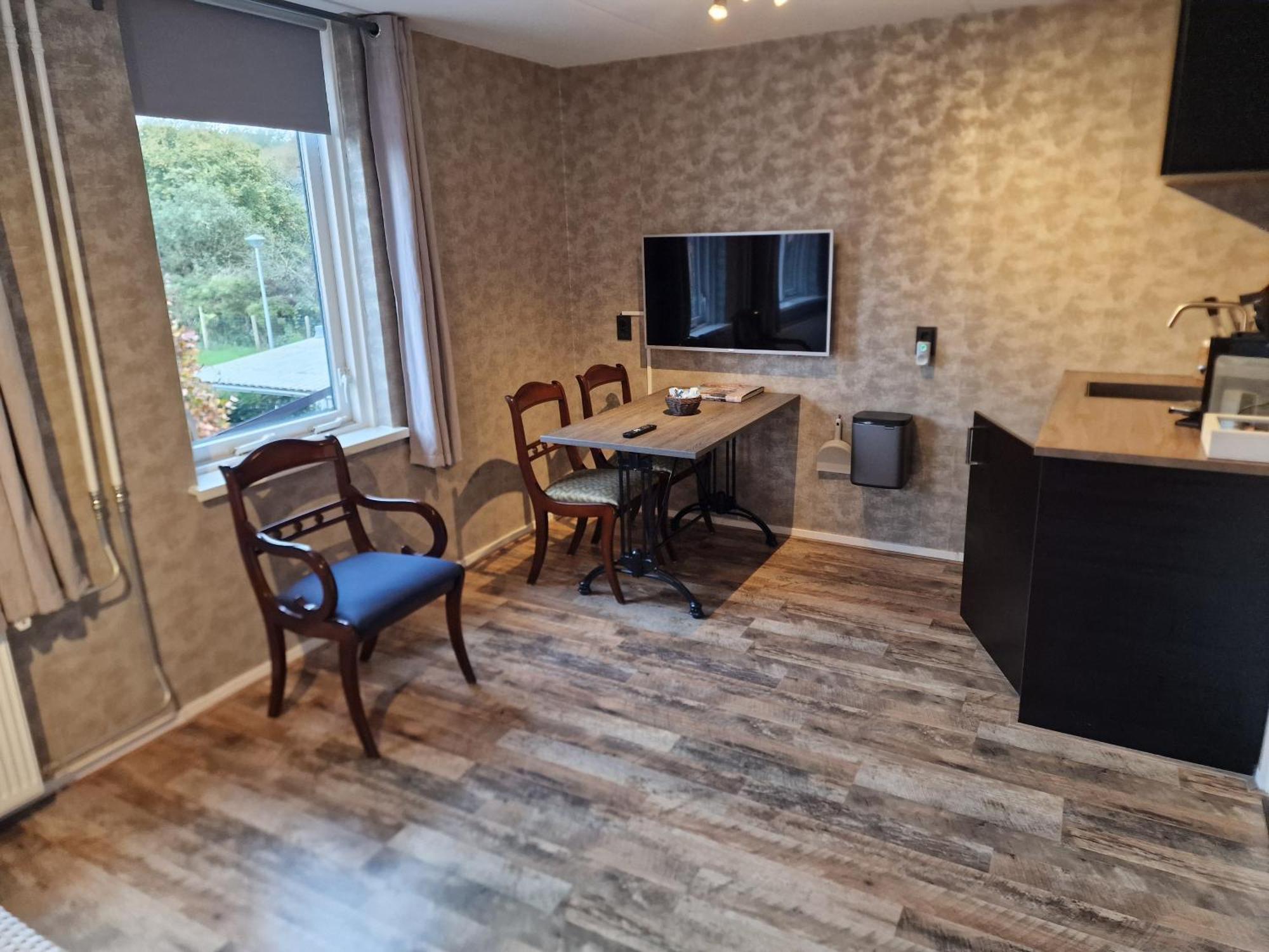 Bed & Budget Mackenzieplaats Wilp Exteriér fotografie
